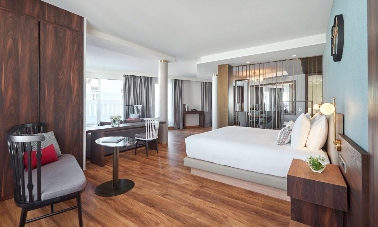 Hyatt Centric Gran Via 5* Madri